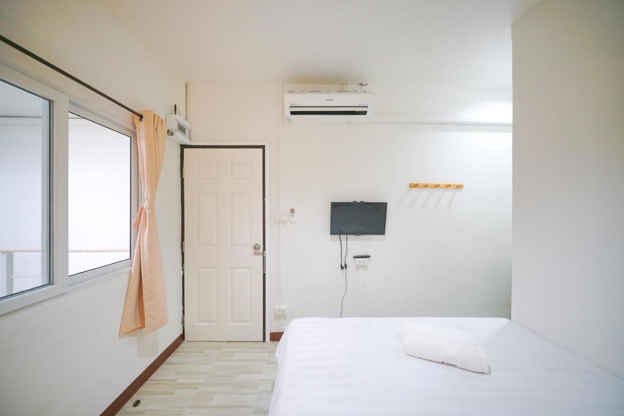 Nut Home Hostel Bangkok Ngoại thất bức ảnh